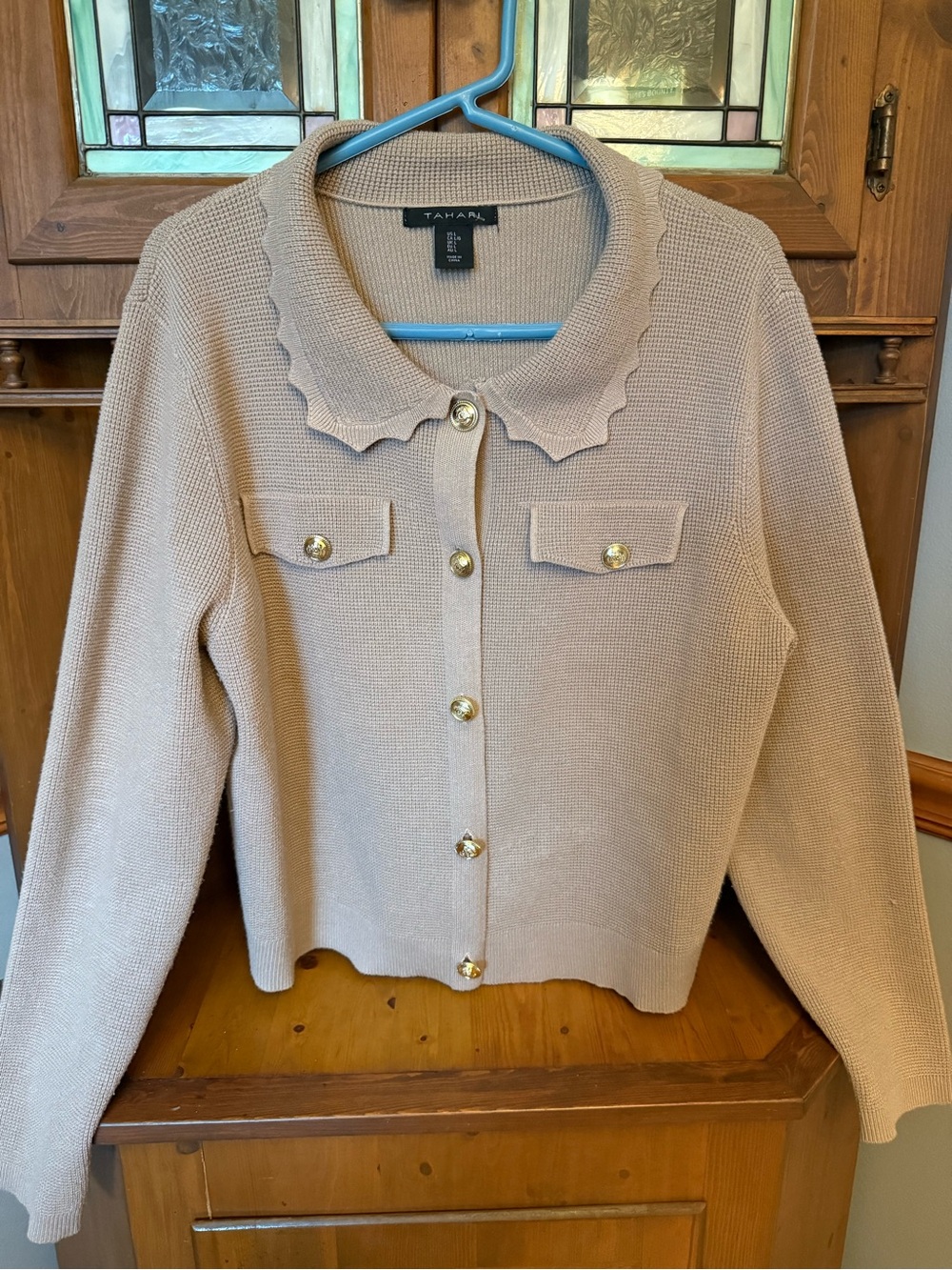 Tahari button-up knit cardigan/ jacket in a taupe or beige color L